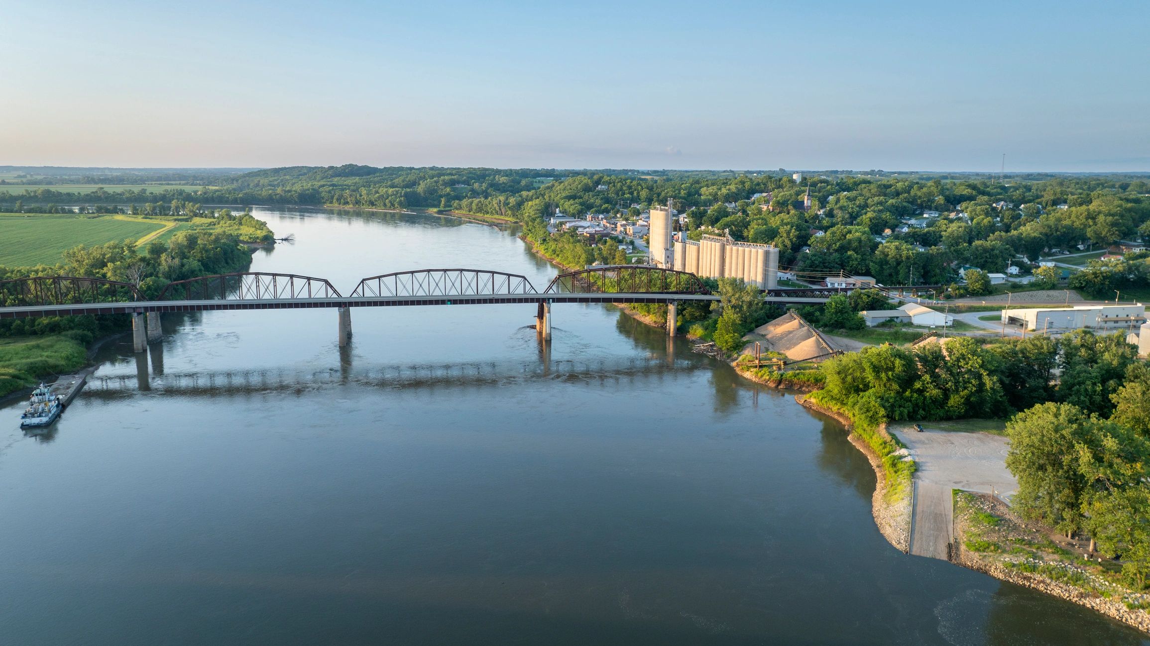 Missouri River live music outdoor venue